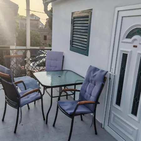 Sunset - Two Bedroom 3 * 프리블라카