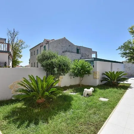 Sunset - Two Bedroom 3 Apartman Privlaka